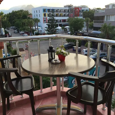 公寓式酒店 Turkish 3*